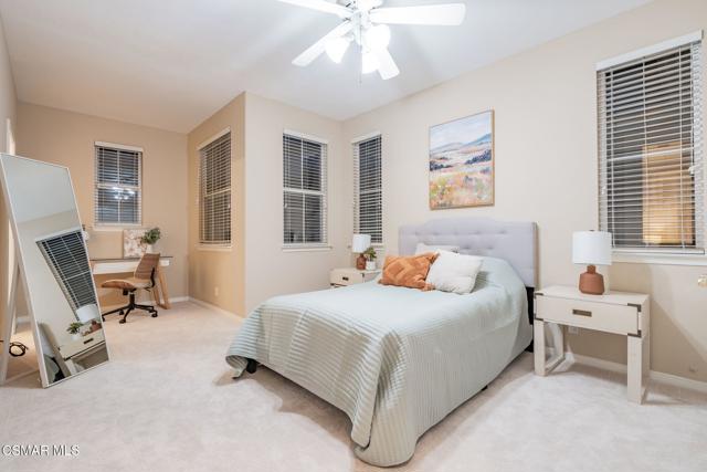 535 Winncastle Street, Simi Valley CA: https://media.crmls.org/mediaz/e168c911-c0a8-49f8-b40d-94bd9a6e91ab.jpg