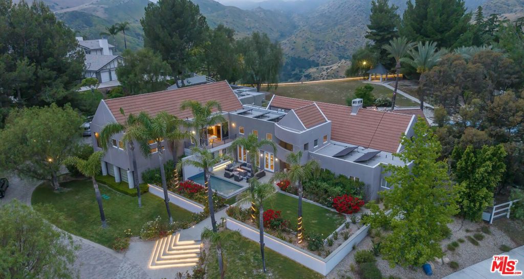 35 Saddlebow Road, Bell Canyon, CA 91307