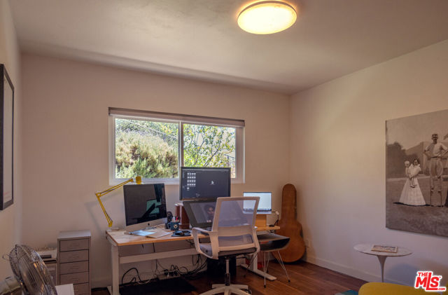 25166 Wheeler Road, Newhall CA: https://media.crmls.org/mediaz/e16a290e-04c9-4cac-9595-99e9ad067511.jpg