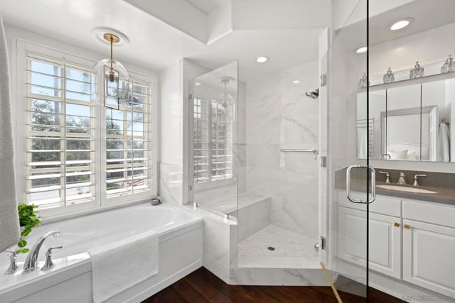 Image 17 of 32 For 7723 Ivanhoe Ave