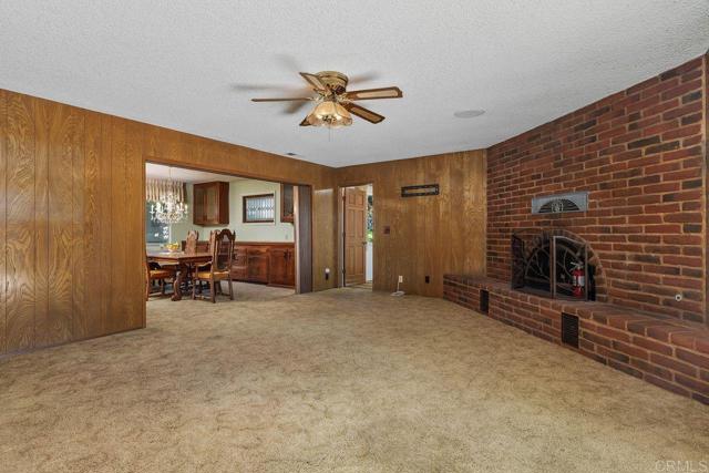 31600 Oak Glen Road, Valley Center CA: https://media.crmls.org/mediaz/e16c0d5d-ef51-4f8e-abdc-fedabbb4d5f4.jpg