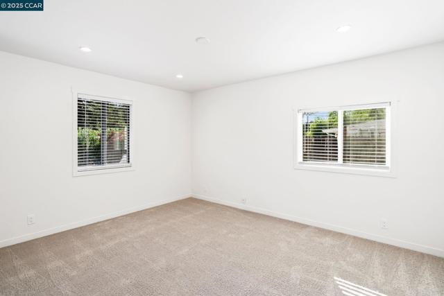 3225 Cowell Rd, Concord CA: https://media.crmls.org/mediaz/e16dba79-f325-41a4-aa0d-5038a7955222.jpg