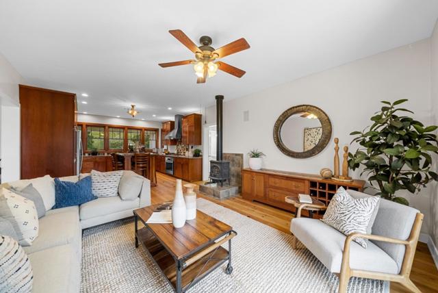 18101 Idylwild Road, Los Gatos CA: https://media.crmls.org/mediaz/e16dc9cc-e74f-450a-bec6-e92ac32f3d33.jpg