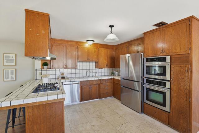 796 Gary Street, Gilroy CA: https://media.crmls.org/mediaz/e16f2254-17d5-46cd-bf45-d9e207956dcb.jpg