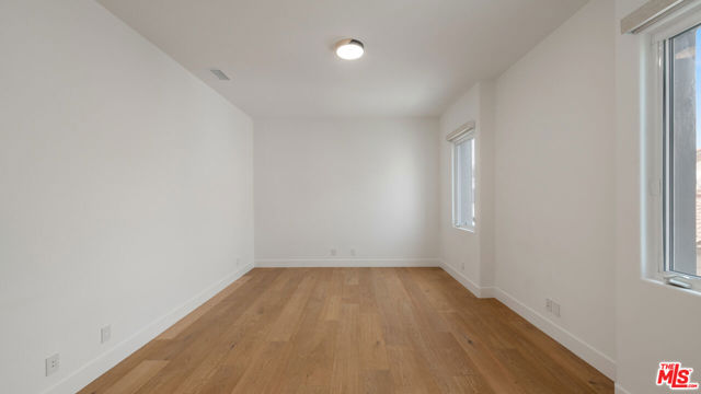 139 Westwind Mall, Marina del Rey CA: https://media.crmls.org/mediaz/e16f33b9-e41d-467c-8026-76bf3ae7c779.jpg