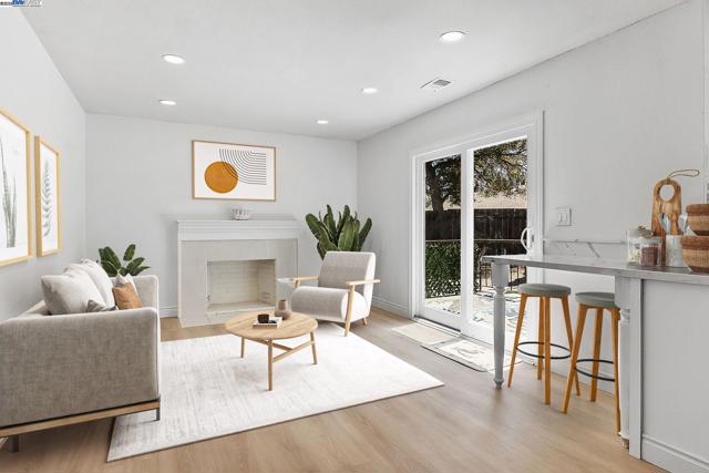 3481 Michael Pl, Bay Point CA: https://media.crmls.org/mediaz/e16fcfbc-db50-4878-a0a7-dceb3f8342d9.jpg
