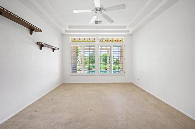 44660 S Heritage Palms Drive, Indio CA: https://media.crmls.org/mediaz/e170c46a-ae42-48a5-8357-2b6810358fa1.jpg