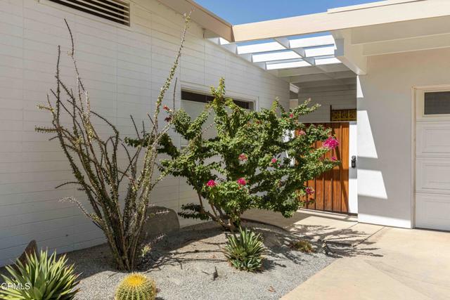 Detail Gallery Image 8 of 57 For 2421 C St, Bakersfield,  CA 93301 - 2 Beds | 2 Baths