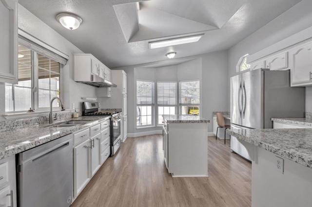 600 E Weddell Drive, Sunnyvale CA: https://media.crmls.org/mediaz/e171cfa9-af10-46dd-90eb-97c6f7579f1e.jpg