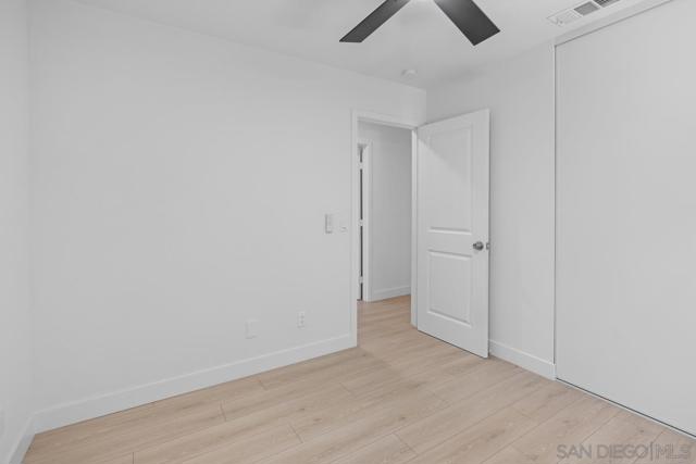 5868 Kings View Ct, San Diego CA: https://media.crmls.org/mediaz/e1722e81-75ad-4191-9b8d-2c4b05559172.jpg