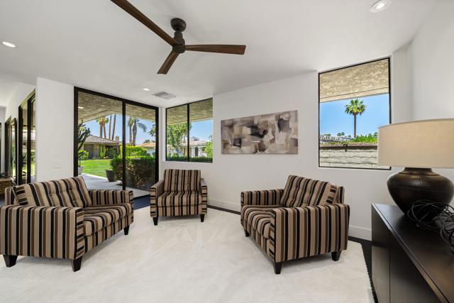 6 Amherst Court, Rancho Mirage CA: https://media.crmls.org/mediaz/e1730040-8ec7-44dc-820d-29f4b966ed6a.jpg