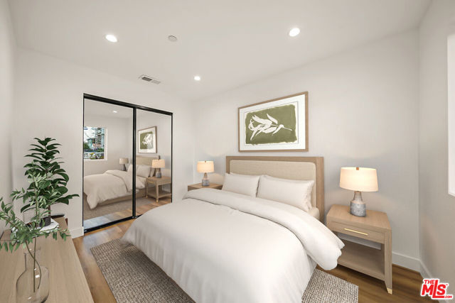 8664 Cadillac Avenue, Los Angeles CA: https://media.crmls.org/mediaz/e1748455-6b22-482f-b109-ef30b4492ea2.jpg