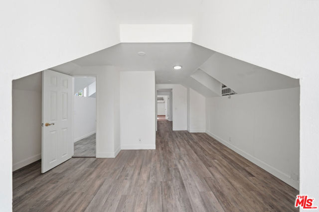 1147 S Westlake Avenue, Los Angeles CA: https://media.crmls.org/mediaz/e1771b38-f564-4670-9c16-be8225405a31.jpg