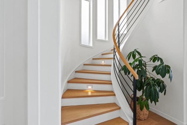 108 Grove Lane, Capitola CA: https://media.crmls.org/mediaz/e17820e7-58e6-4d26-ab8d-9138397d9b1c.jpg