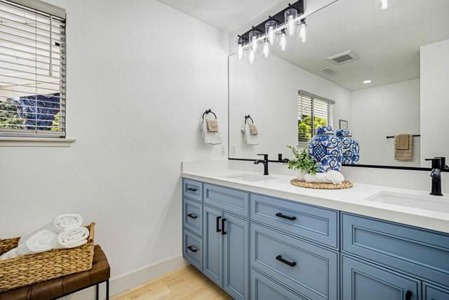 Image 22 of 36 For 25485 Via Paloma