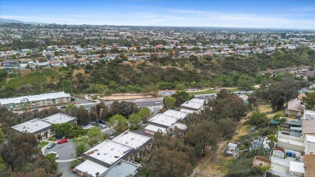 2844 47Th Street, San Diego CA: https://media.crmls.org/mediaz/e17874d9-0f36-4b1a-9ea2-19949d0bf250.jpg