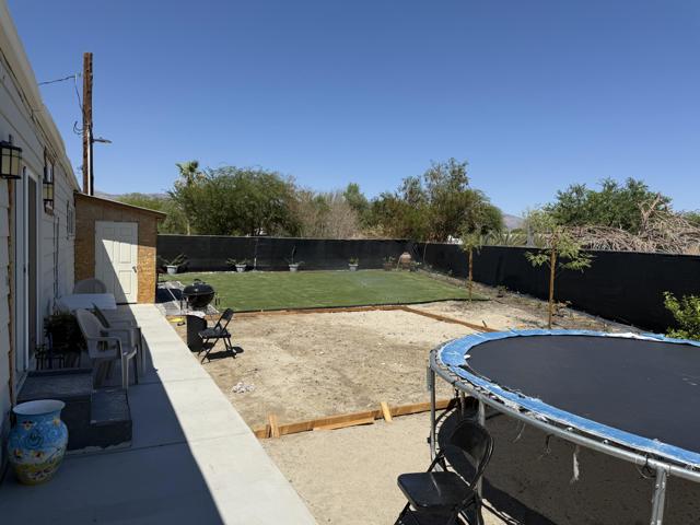 72466 Club View Dr., Mecca CA: https://media.crmls.org/mediaz/e1789f6a-6685-4de3-b842-d47f5f4777a7.jpg