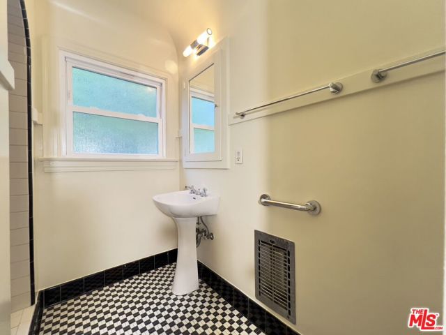 2416 Teviot Street, Los Angeles CA: https://media.crmls.org/mediaz/e178a35d-63a5-4b7f-a92e-421f088b4320.jpg