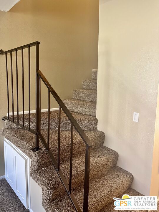 1816 N Mira Loma Way, Palm Springs CA: https://media.crmls.org/mediaz/e178cd40-ecbf-49a3-86cd-47e7af8898ad.jpg