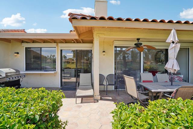 436 S Sierra Madre, Palm Desert CA: https://media.crmls.org/mediaz/e17aae06-f627-4759-82d2-8d780cad9d68.jpg