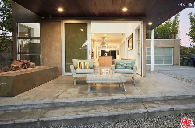 4430 Lindblade Drive, Los Angeles CA: https://media.crmls.org/mediaz/e17bc509-2d93-492b-9e0d-1e193a74f058.jpg