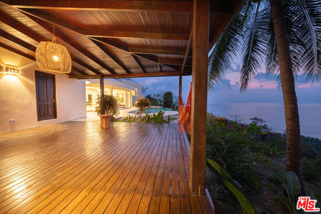 0 Villa Sunset MalPais Costa Rica,  CA: https://media.crmls.org/mediaz/e17c3911-314e-470d-90f4-3f393bb97a82.jpg