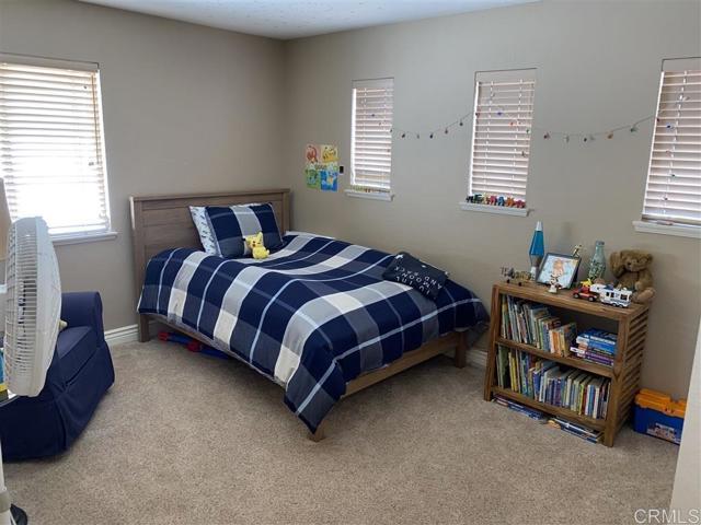 3364 Avenida Nieve, Carlsbad CA: https://media.crmls.org/mediaz/e17c5f60-9925-4e3b-bd53-97c6f7babc26.jpg