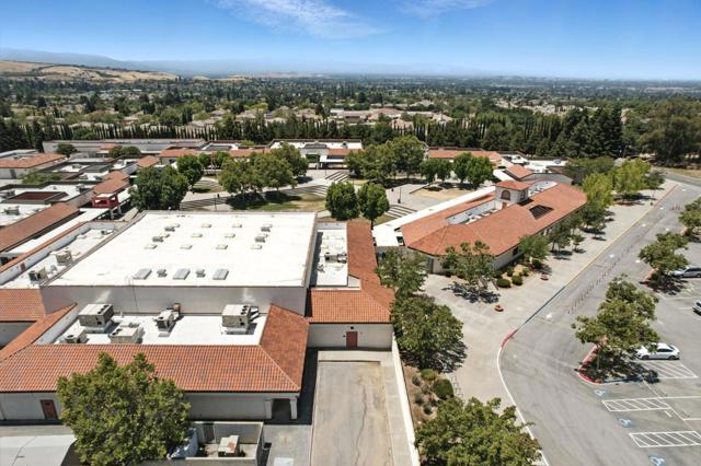 3665 Ivy Canyon Court, San Jose CA: https://media.crmls.org/mediaz/e17ed7fa-7518-4ee8-ab3f-c2fb18e3cca5.jpg