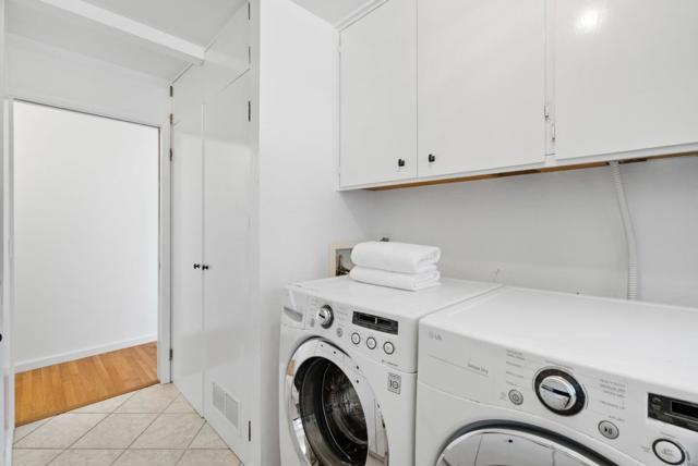 201 Yerba Buena Avenue, Los Altos CA: https://media.crmls.org/mediaz/e17fe1b7-93ca-4c71-b686-e8d7855149c0.jpg