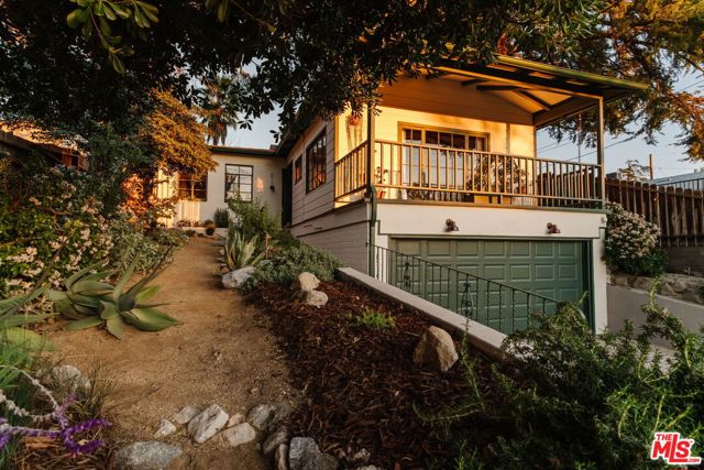 10514 Silverton Avenue photo 1