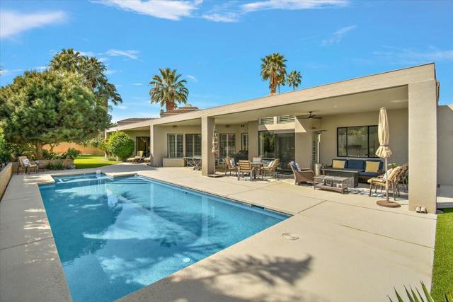 75765 Osage Trail, Indian Wells CA: https://media.crmls.org/mediaz/e181817d-eb44-4937-a716-bc0ad6e14181.jpg
