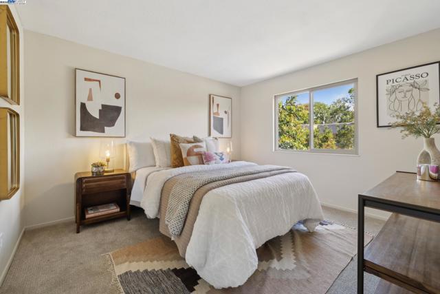 3032 CERRO VISTA, Alameda CA: https://media.crmls.org/mediaz/e181e2a2-3ddf-4907-ad47-881426fdbdc1.jpg