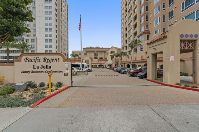 3890 Nobel Dr, San Diego CA: https://media.crmls.org/mediaz/e1828529-2139-4bfd-9181-35aa4a198c8d.jpg