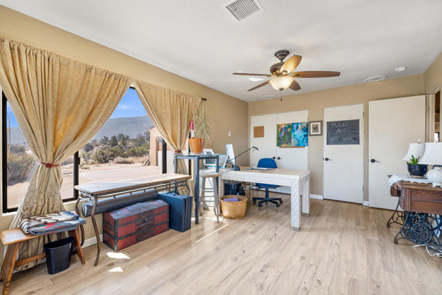 70770 S View Drive, Mountain Center CA: https://media.crmls.org/mediaz/e1828e58-f8c8-4713-ac38-2d1605781b6d.jpg