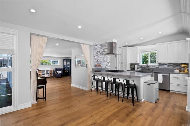 Detail Gallery Image 16 of 36 For 9341 Fermi Ave, San Diego,  CA 92123 - 3 Beds | 2 Baths