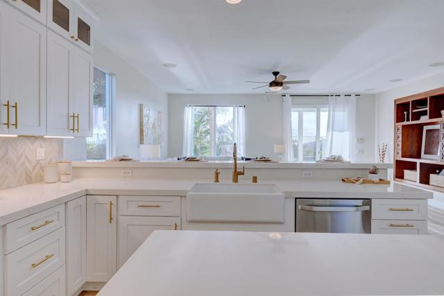 1649 Portside Place, San Marcos CA: https://media.crmls.org/mediaz/e18422a0-3974-42eb-b640-ef61a53ad2cf.jpg