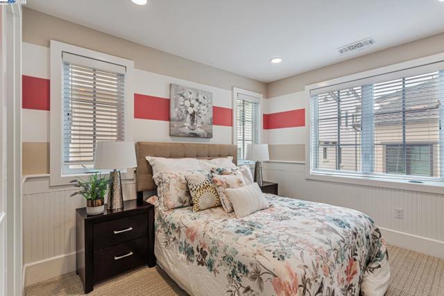43150 Calle Familia, Fremont CA: https://media.crmls.org/mediaz/e1853d3a-032e-4a5a-9b67-a15d1fab9bc5.jpg