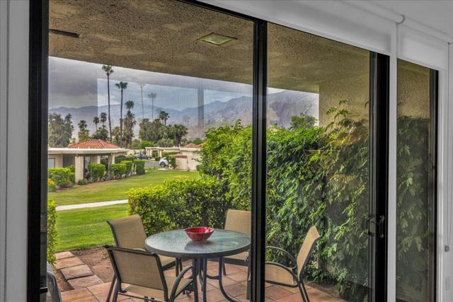 737 N Madrid Circle, Palm Springs, CA 92262