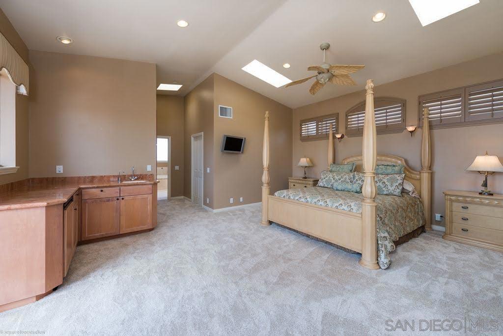 MLS #250033153SD img 40