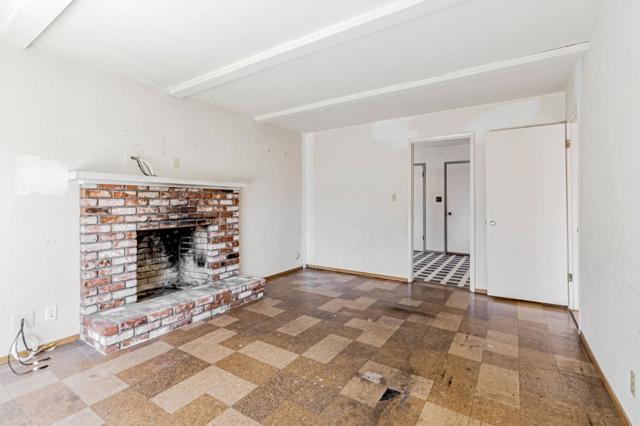 945 San Ramon Court, Mountain View CA: https://media.crmls.org/mediaz/e1887ad3-06bd-41e2-8ab1-86d2611e15f0.jpg