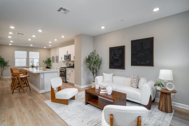 1221 Sunrise View, San Marcos CA: https://media.crmls.org/mediaz/e1893105-dda5-4732-a307-aaeb9ed16110.jpg