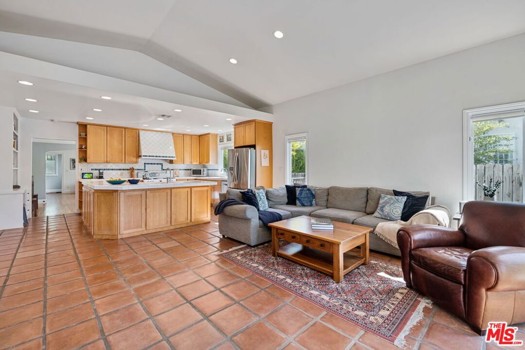 MLS #25606059 image #27