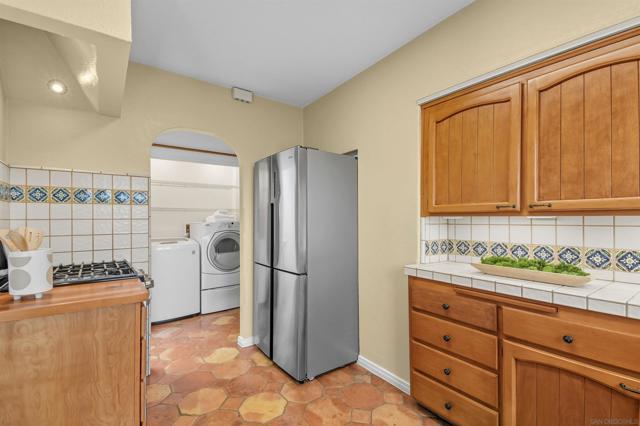 4576 44th Street, San Diego CA: https://media.crmls.org/mediaz/e18a84e6-5189-4c78-8f4a-74acba54a951.jpg