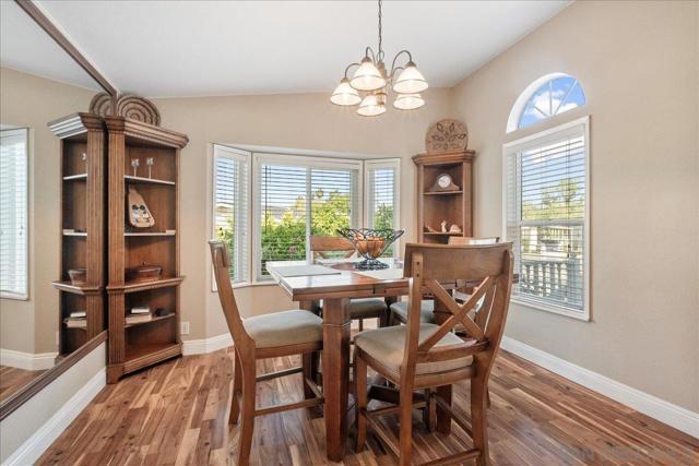 13327 Casa Vista St, Poway CA: https://media.crmls.org/mediaz/e18ab691-41ab-4210-ba78-94475795a1e2.jpg