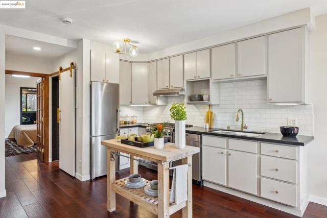 2633 Benvenue, Berkeley CA: https://media.crmls.org/mediaz/e18c01f7-fa0a-47ba-bfa4-d9f15aba7f04.jpg