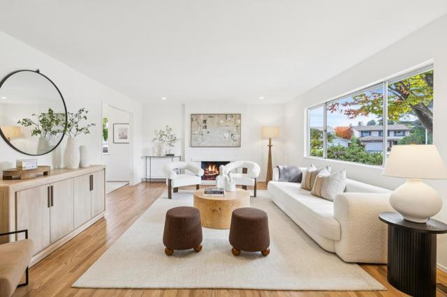 1133 Clydebank Court, Sunnyvale CA: https://media.crmls.org/mediaz/e18c1b9f-35ea-4496-a3de-8c3e406268fe.jpg