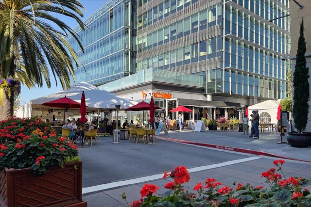 333 Santana Row, San Jose CA: https://media.crmls.org/mediaz/e18c22df-54de-4f41-bd97-0e72236bf8eb.jpg