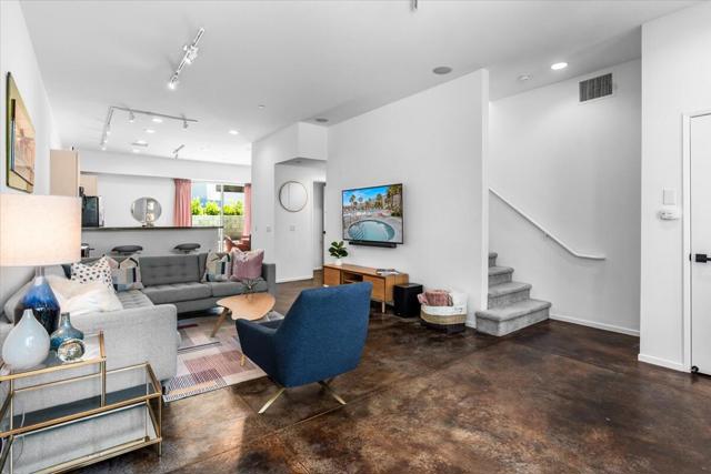 3552 Melody Lane, Palm Springs CA: https://media.crmls.org/mediaz/e18cd167-c8ae-4f23-b2dd-0e3d976bb9ea.jpg
