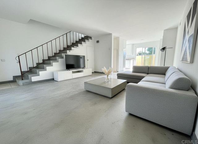 Front Image Thumbnail for CRPTP2509040