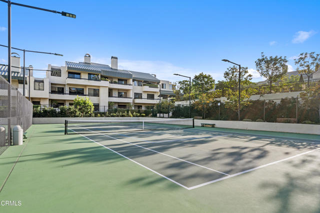 Detail Gallery Image 29 of 37 For 2329 Century Hill, Los Angeles,  CA 90067 - 2 Beds | 2 Baths